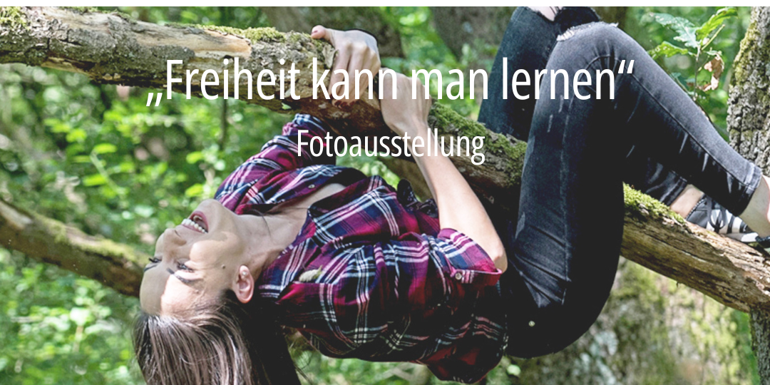 Flyer Fotoausstellung Frauenhaus