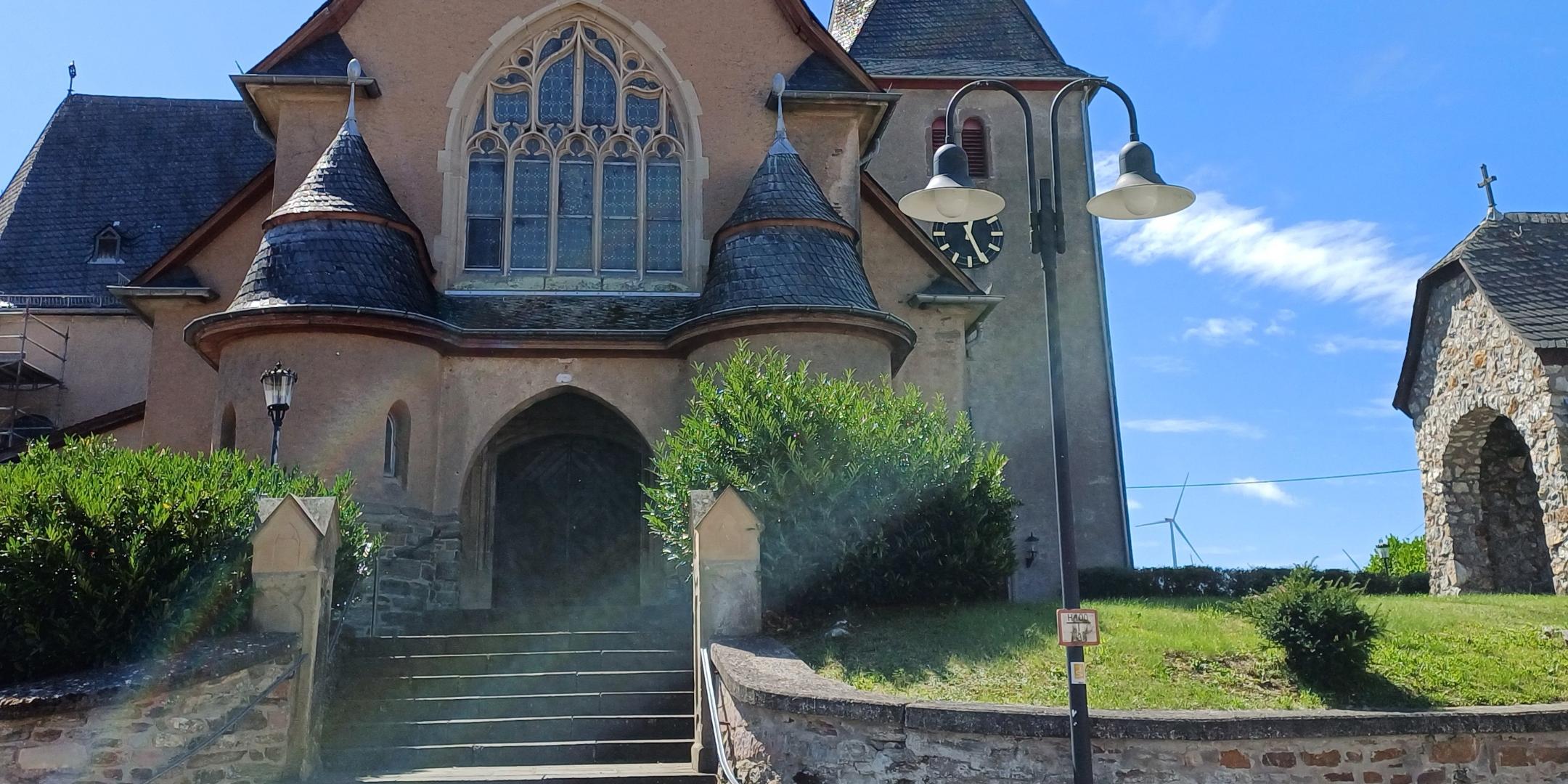 Kirche Maria Geburt, Berglicht