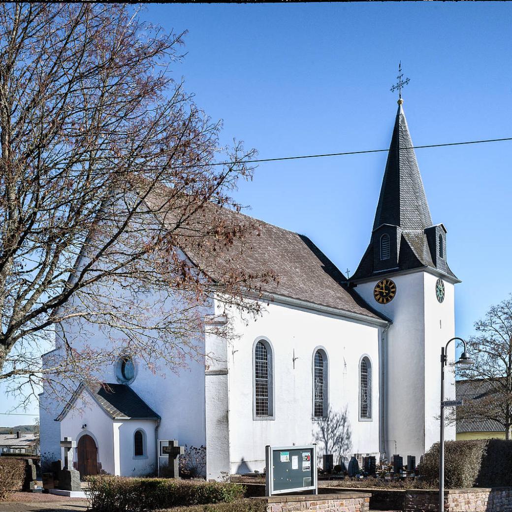 Kirche_Geisfeld_f99fcfee56