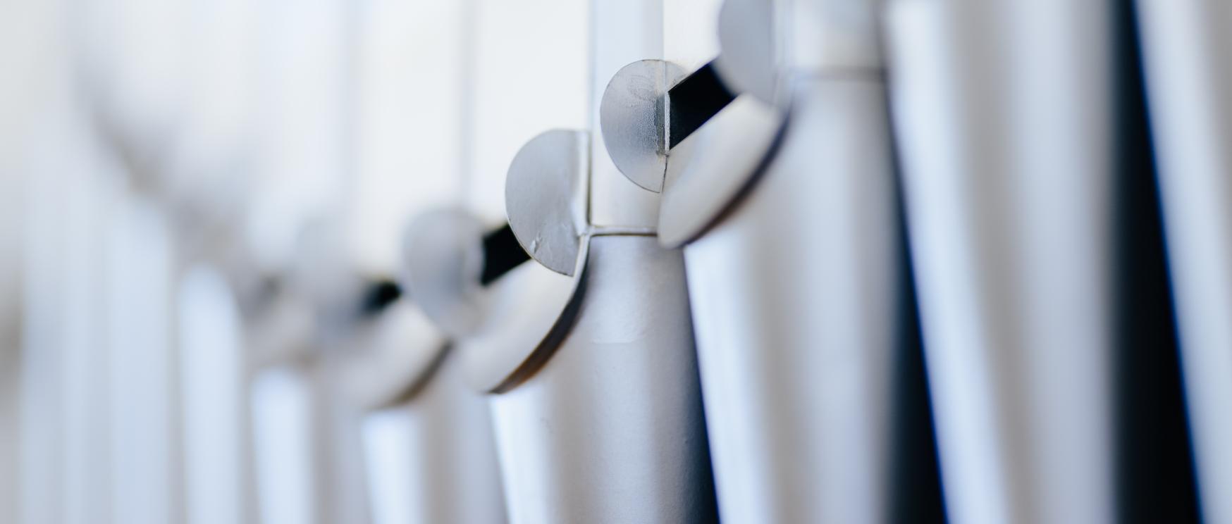 orgelpfeifen-in-der-pfarrkirche-st.-maria-magdalena-und-lucia-bruchhausen_by_Besim_Mazhiqi_Erzbistum-Paderborn_pbs